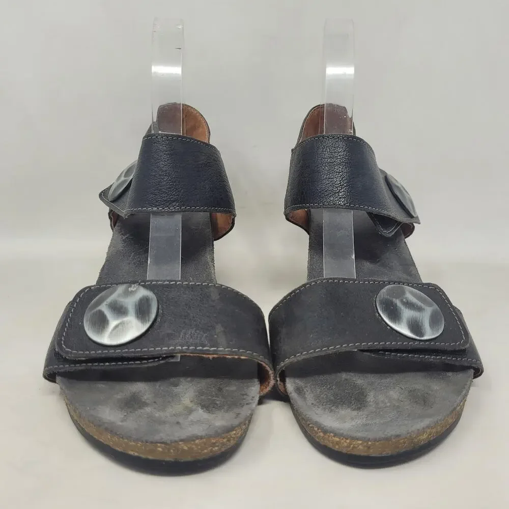 Taos‎ Sandals 10 EU41 Black Leather Wedge Carousel Slingback Medallion 3209